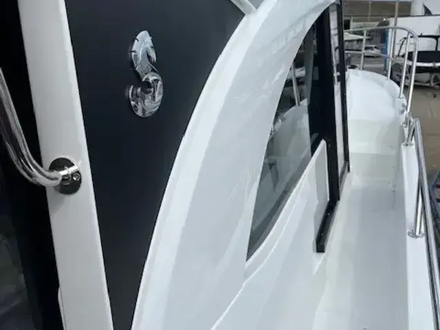 Beneteau Antares 11 Coupe Outboard