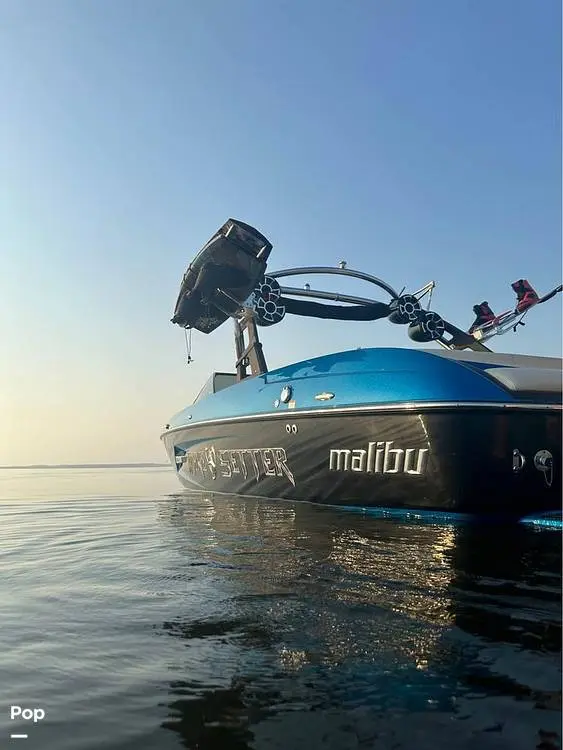 2012 Malibu 22mxz wakesetter