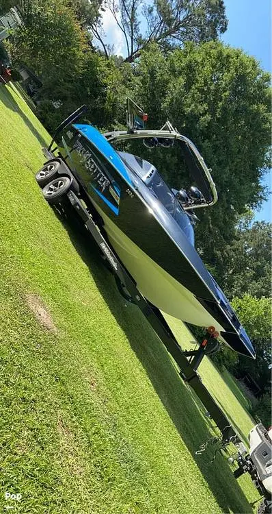 2012 Malibu 22mxz wakesetter