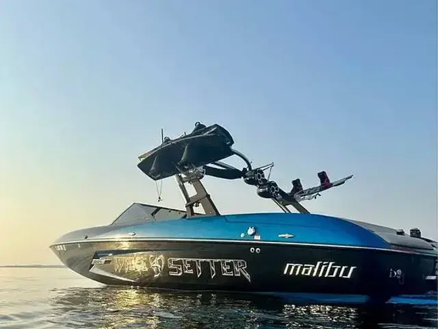 Malibu Wakesetter 22 Mxz