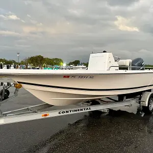 2007 Tidewater Boats 1900 Bay Max