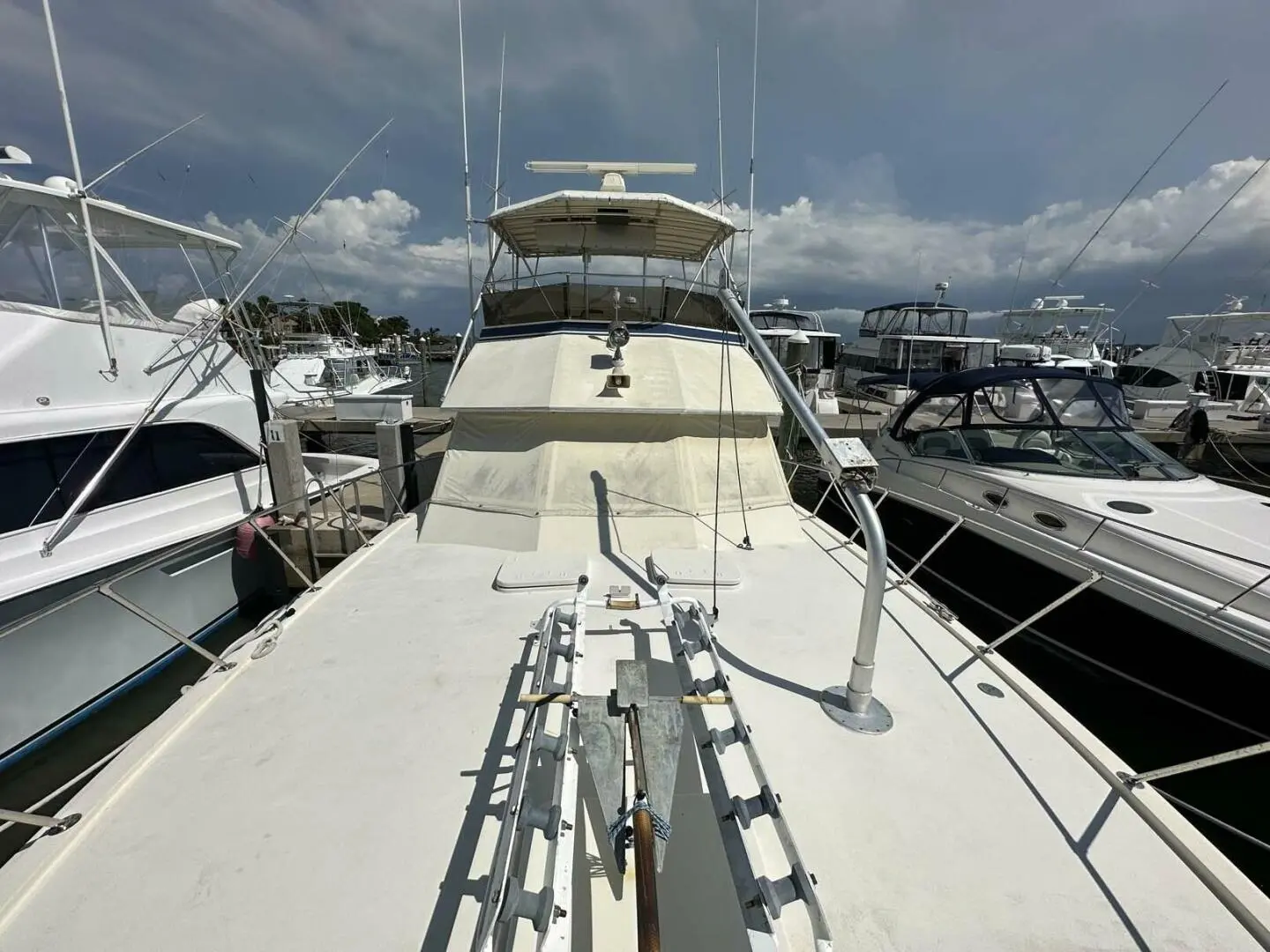 1981 Hatteras 42 convertible