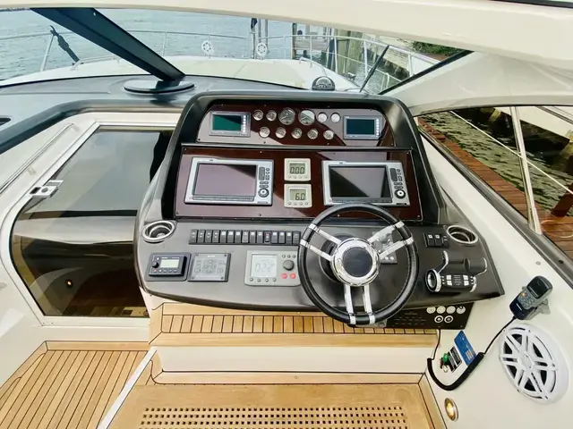 Sunseeker Predator 60