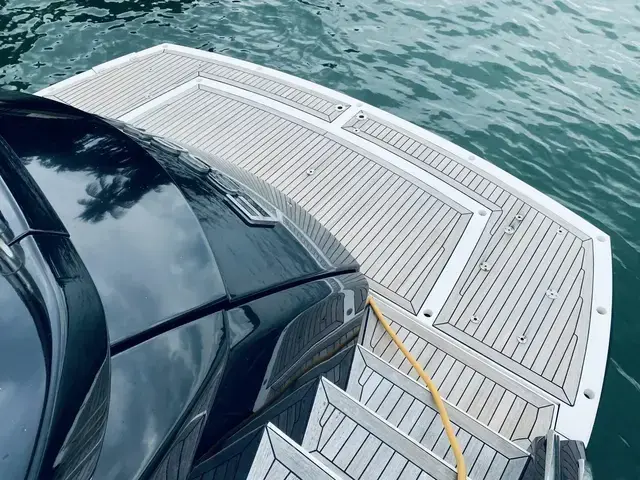 Sunseeker Predator 60