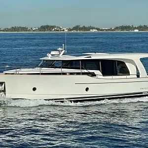 2024 Greenline 40 Hybrid