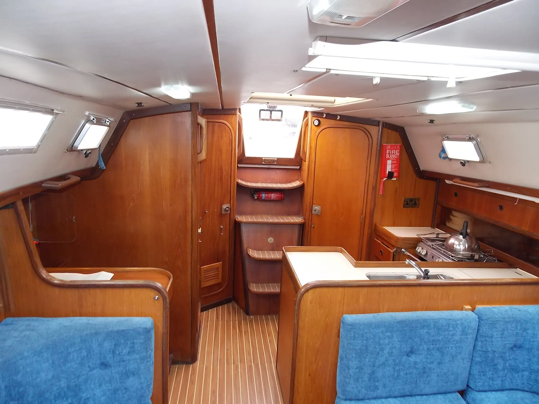 1985 Beneteau first 375