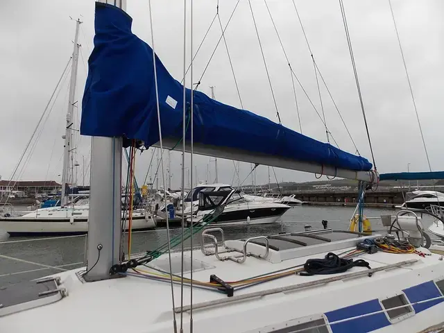 Beneteau First 375