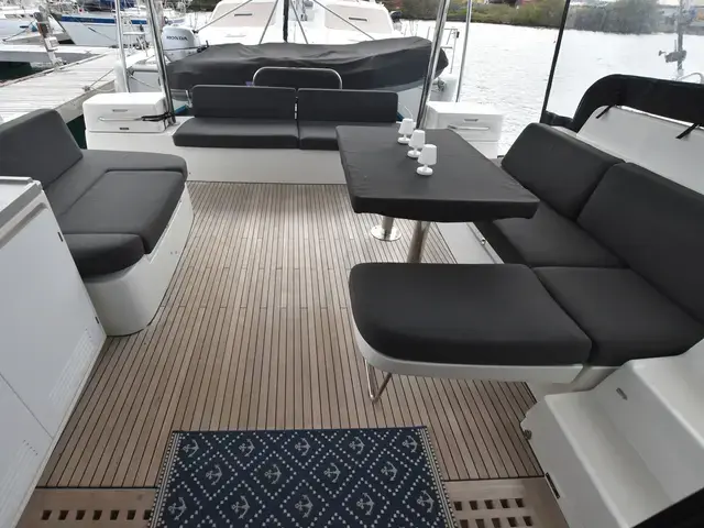 Lagoon 50