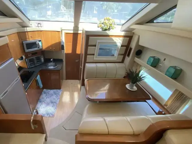 Carver 43 Motor Yacht