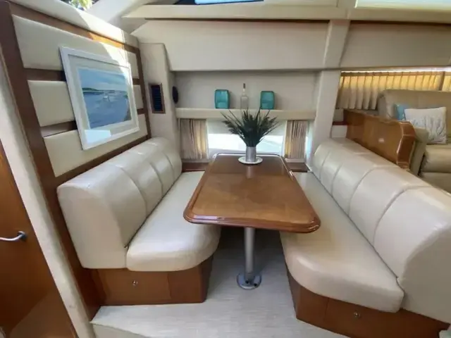 Carver 43 Motor Yacht