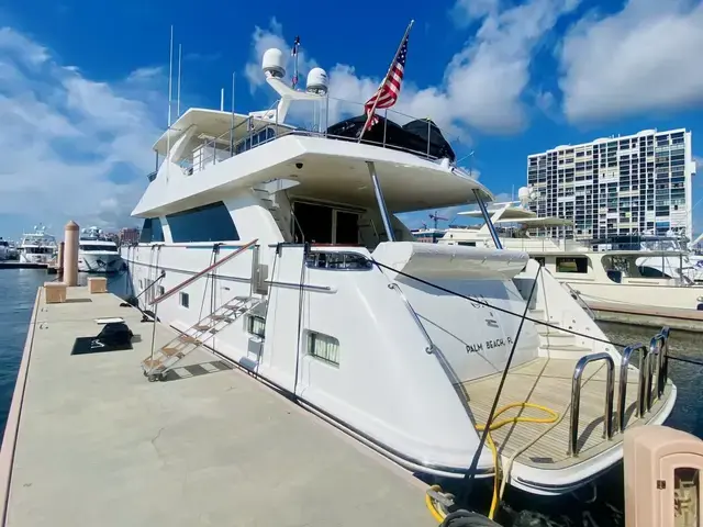 Ocean Alexander 83