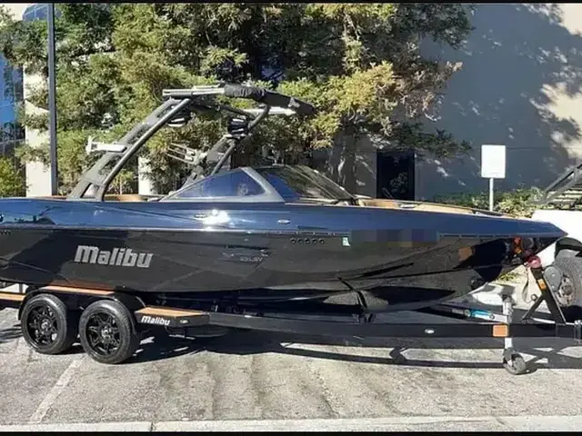 Malibu 23 LSV