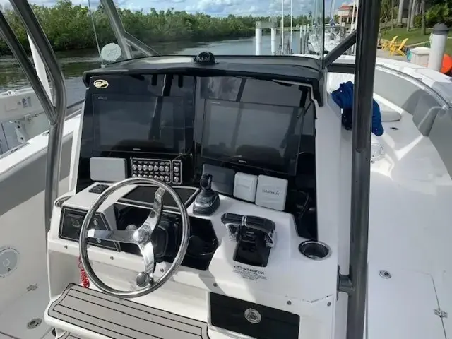 Sea Fox 328 Commander