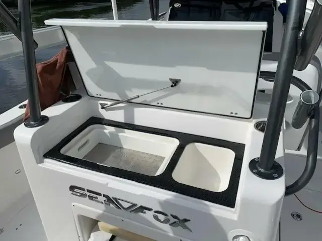 Sea Fox 328 Commander