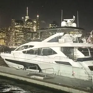 2015 Sunseeker Yacht