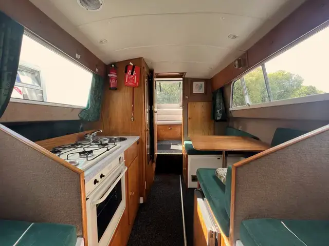 Viking Canal Boats 20 Cockpit Cruiser