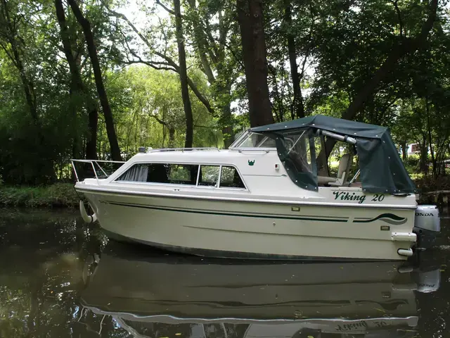 Viking Canal Boats 20 Cockpit Cruiser