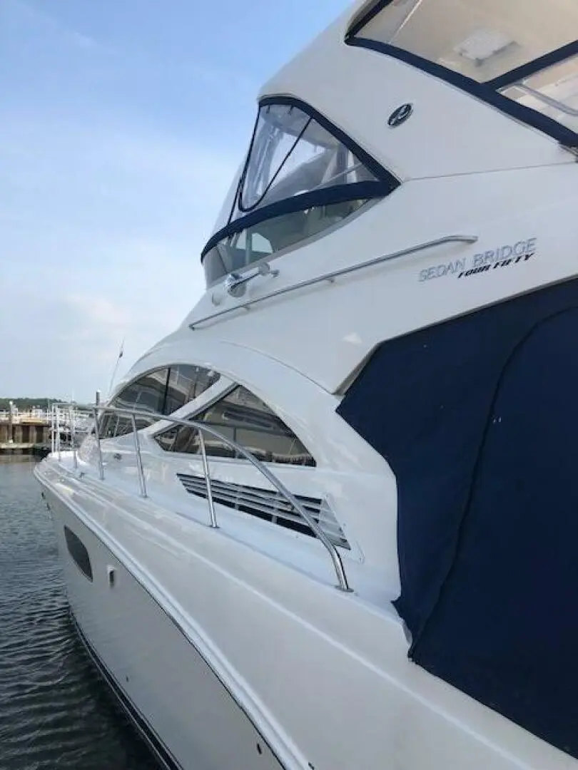 2012 Sea Ray 450 sedan bridge