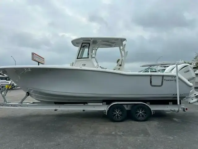 Tidewater Boats 282 CC Adventure