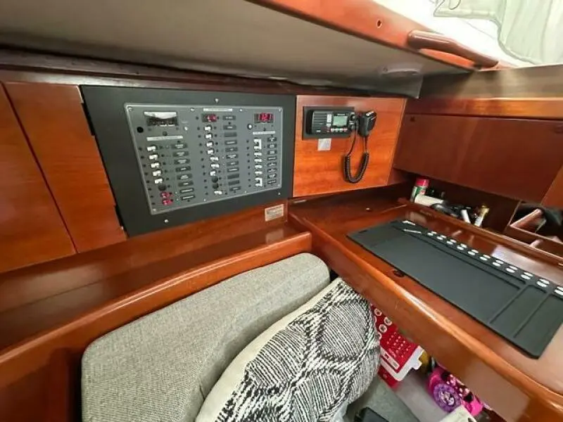 1996 Beneteau 44'