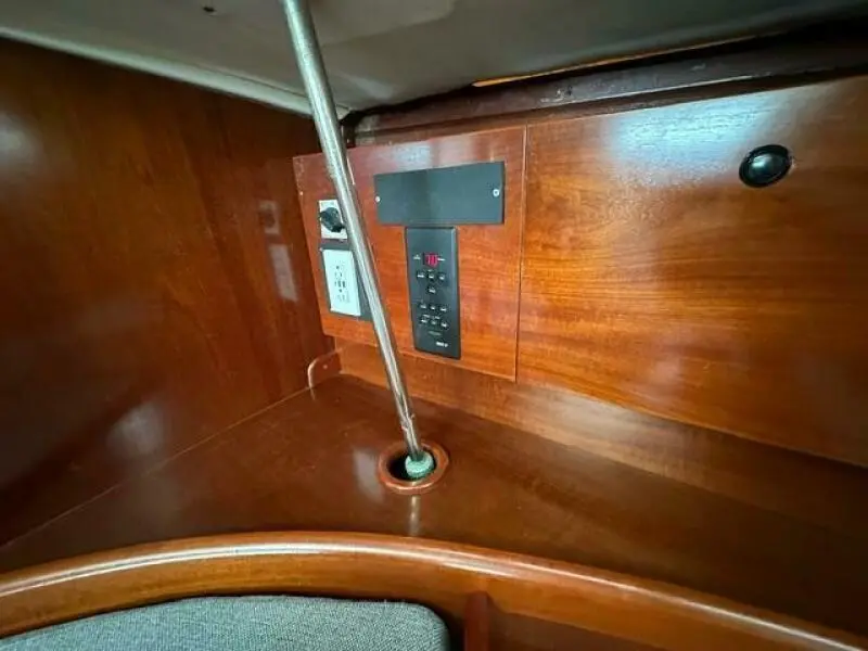 1996 Beneteau 44'