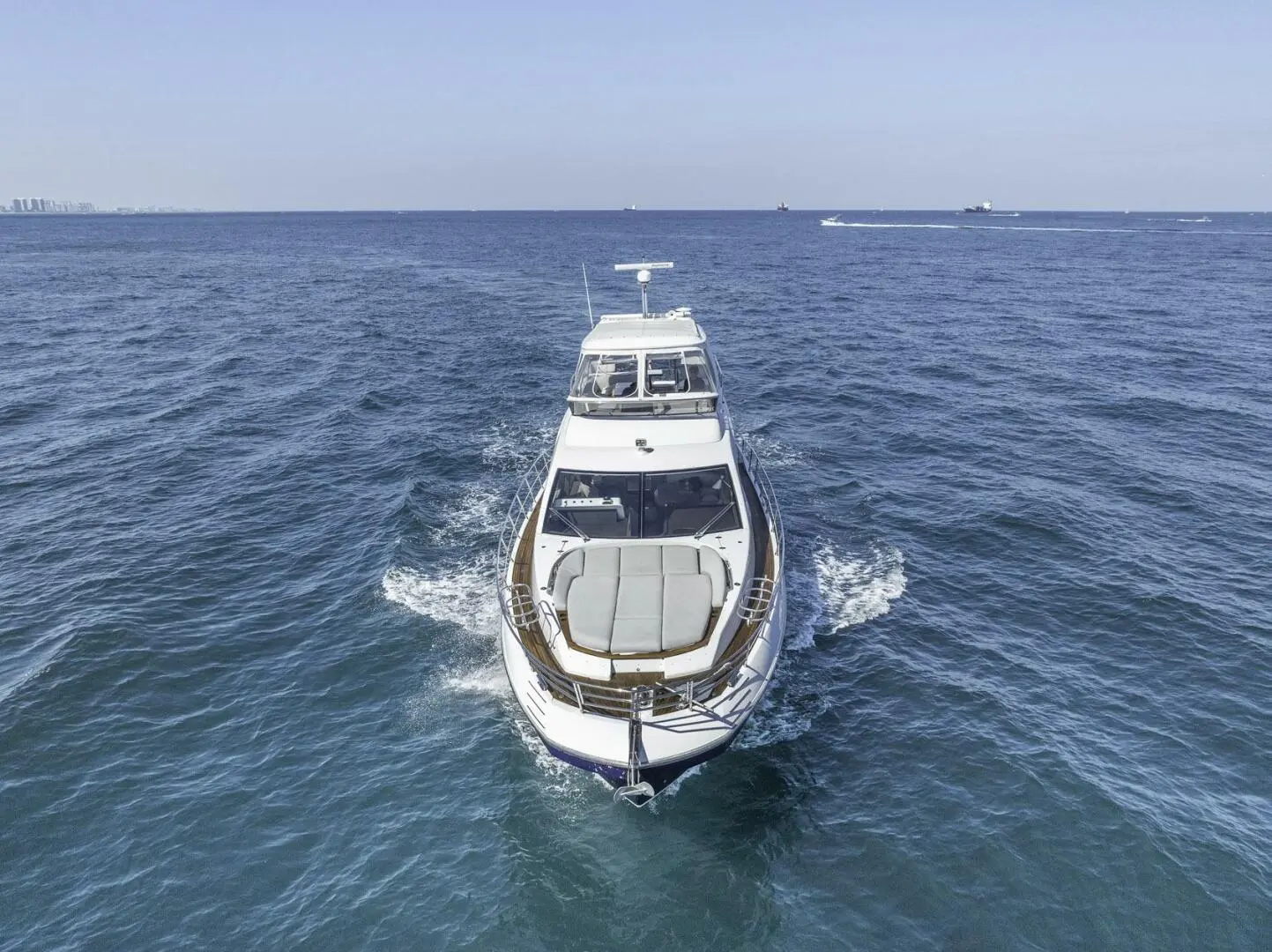 2019 Azimut flybridge 55