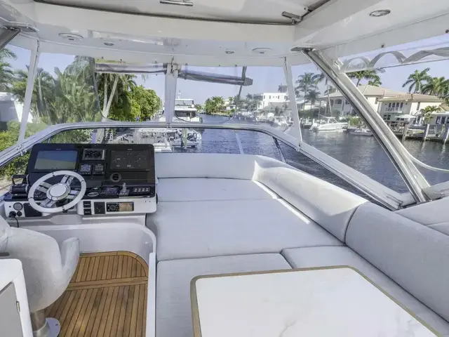 Azimut 55 Fly