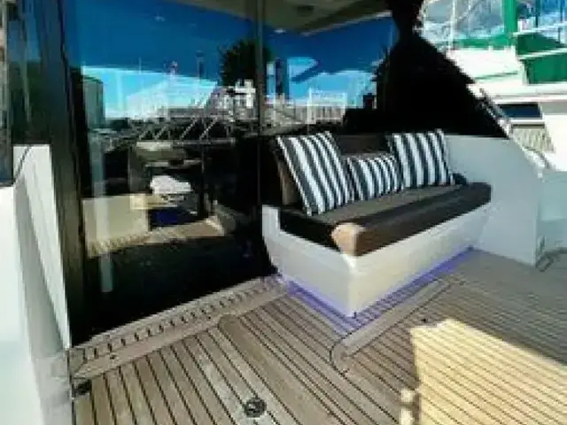 Galeon 425 Hts