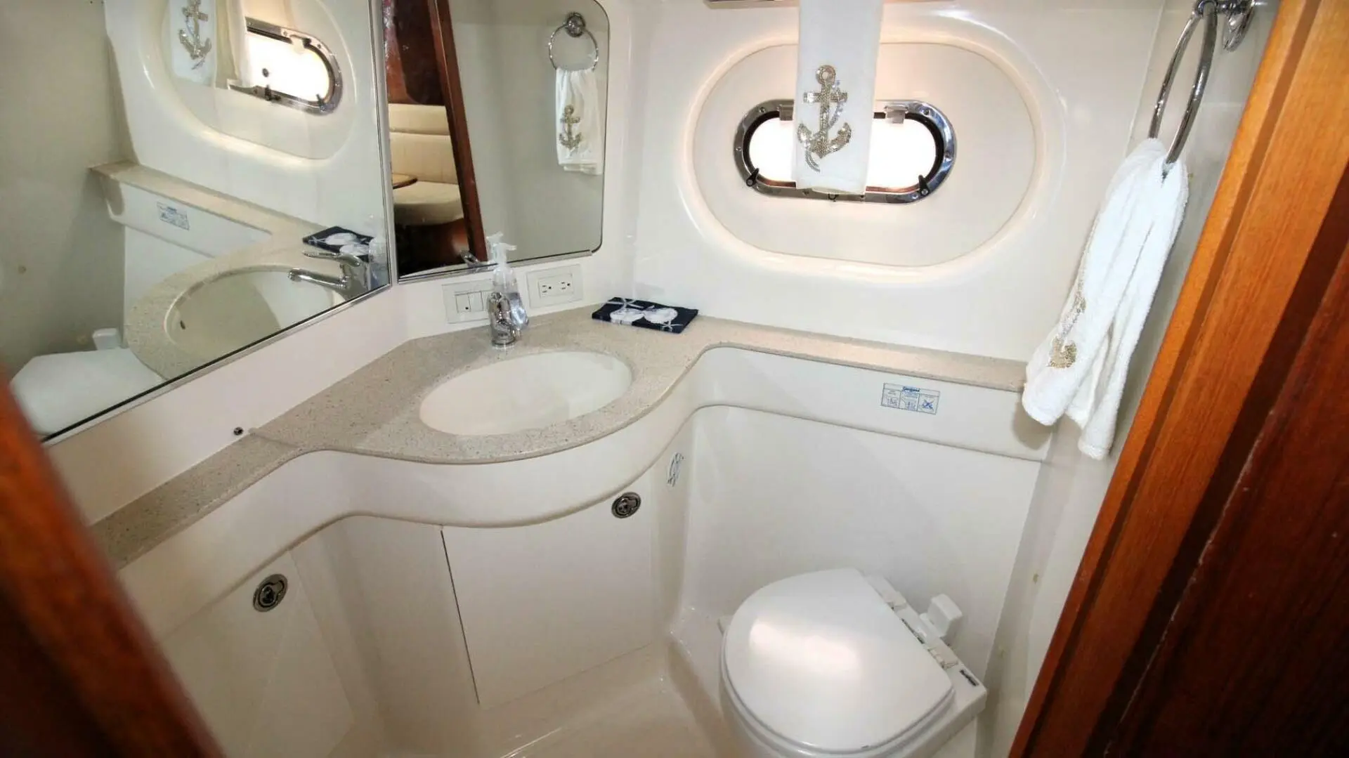 2006 Tiara 3600 sovran