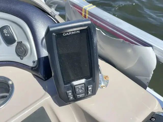 Sun Tracker Sportfish 22 Dlx