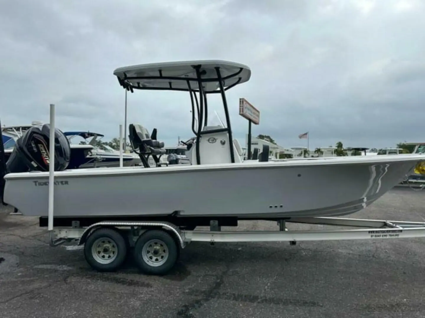 2024 Tidewater Boats 2300 carolina bay