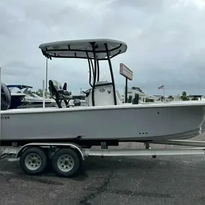 2024 Tidewater Boats 2300 Carolina Bay