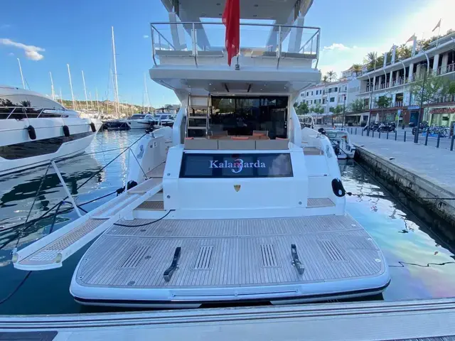 Fairline Squadron 65