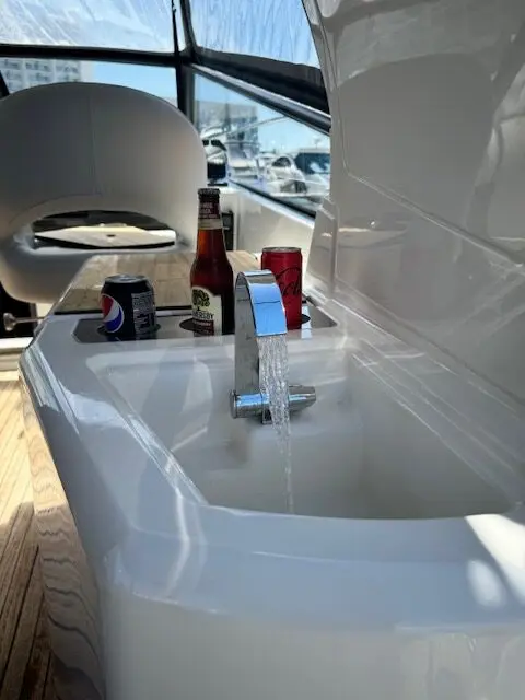 2022 Bavaria 33 sport