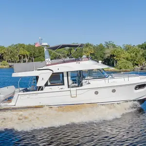 2021 Beneteau Swift Trawler