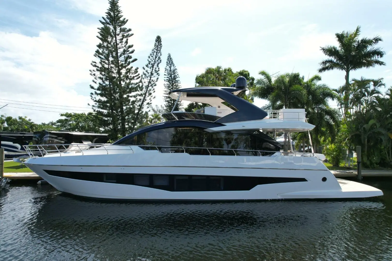 2024 Astondoa 66 flybridge