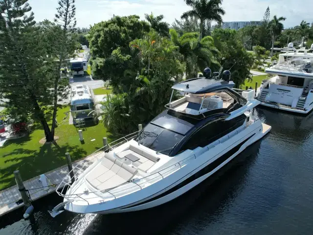 Astondoa Flybridge 66