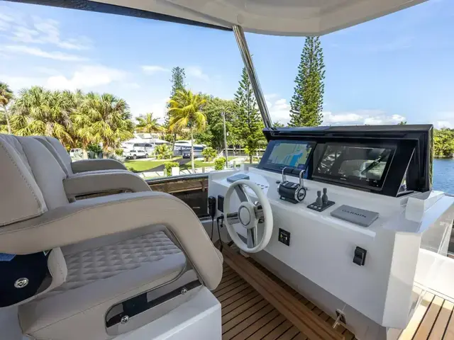 Astondoa Flybridge 66