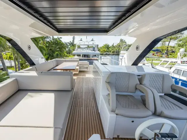 Astondoa Flybridge 66