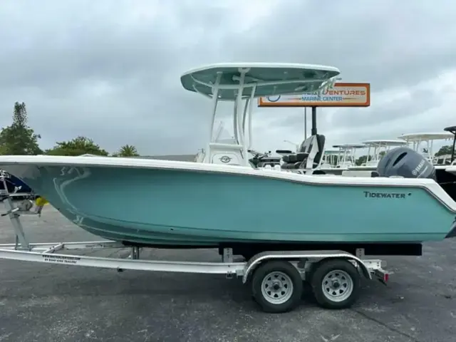 Tidewater Boats 220 CC Adventure