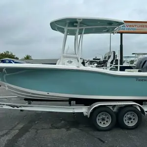 2023 Tidewater Boats 210 CC Adventure