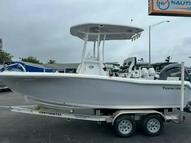 Tidewater Boats 198 CC Adventure