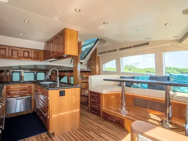 Hatteras 64 Motor Yacht