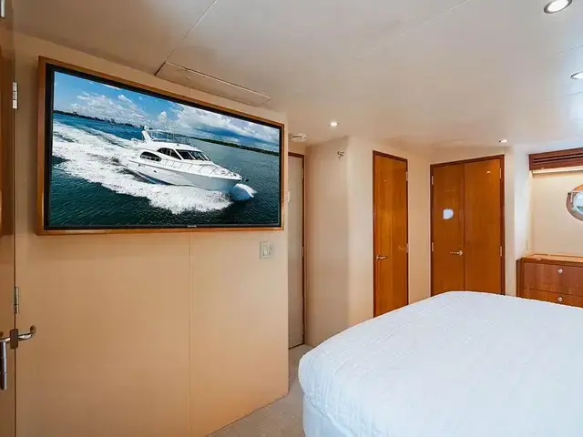 Hatteras 64 Motor Yacht