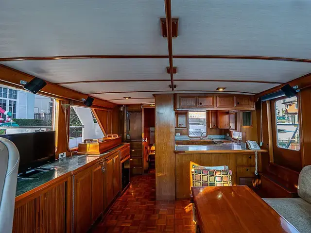 Defever 49 Pilothouse