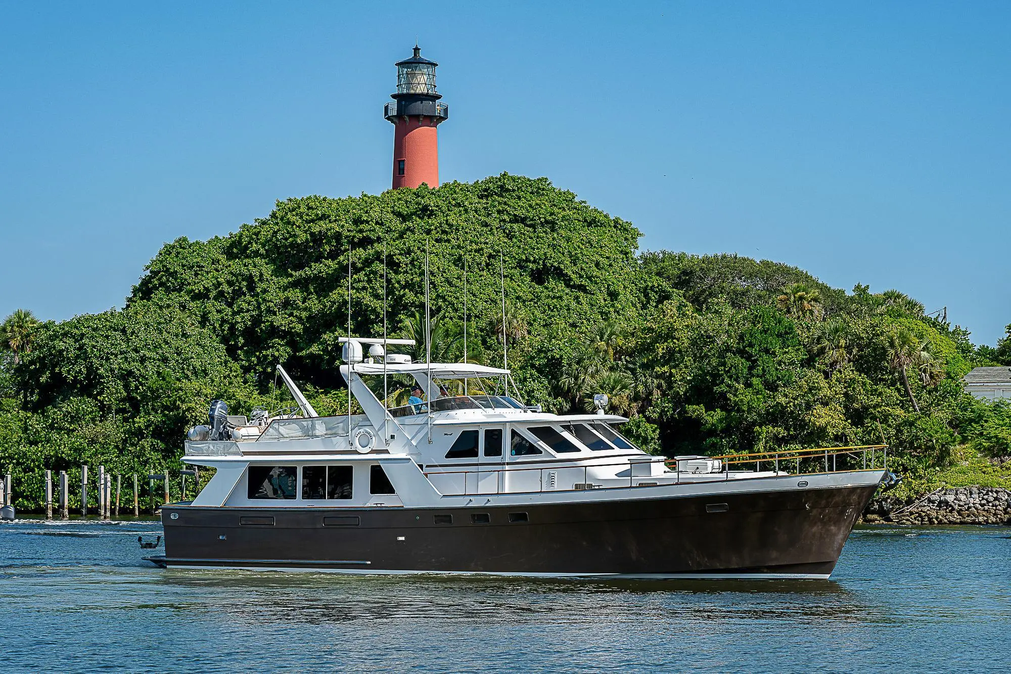 1986 Tollycraft pilothouse