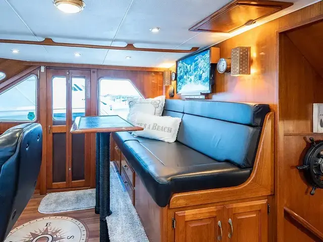 Tollycraft Pilothouse