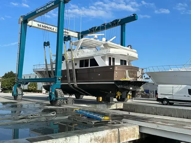 Tollycraft Pilothouse