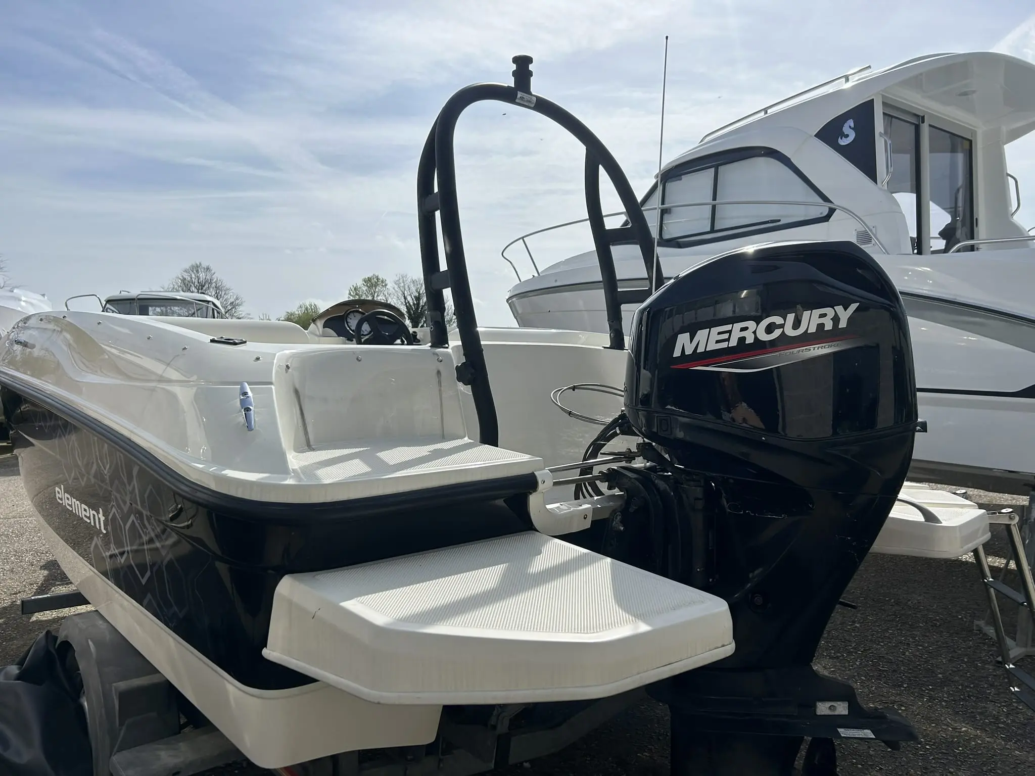 2014 Bayliner 160 element