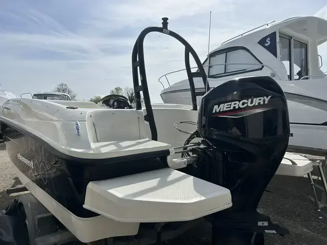 Bayliner 160 Element